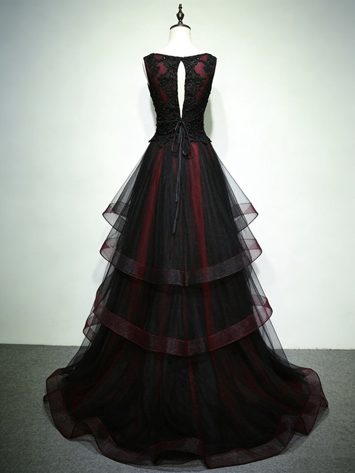 Black and Red Gothic Prom Dress, V-neckline Beaded Lace Long Evening Dress Formal Dress